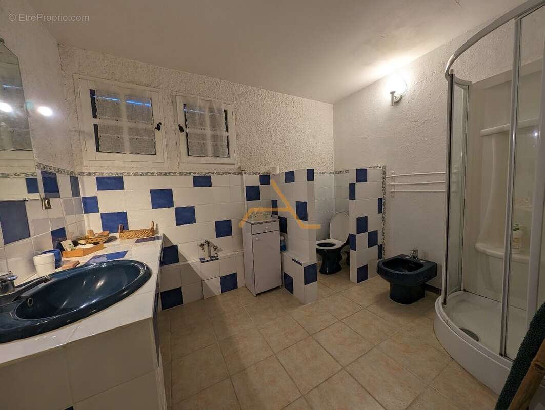 Maison à LE POET-LAVAL