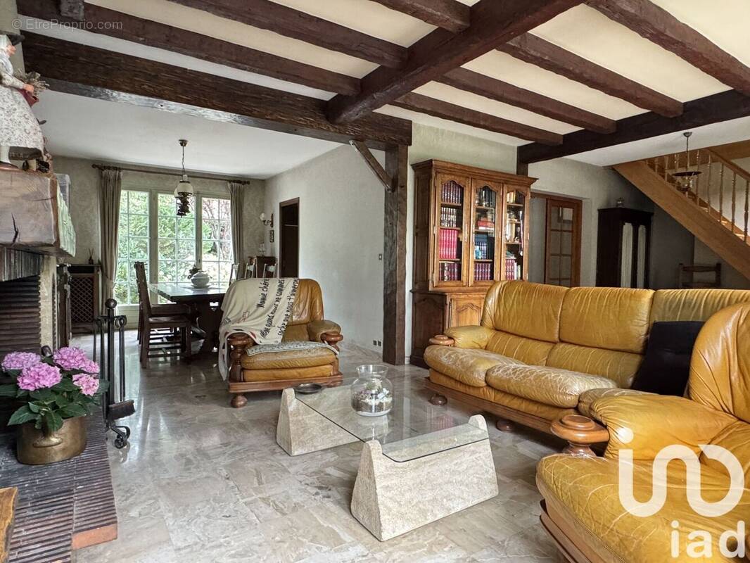 Photo 1 - Maison à SAINTRY-SUR-SEINE