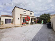 Maison à LAUDUN-L&#039;ARDOISE
