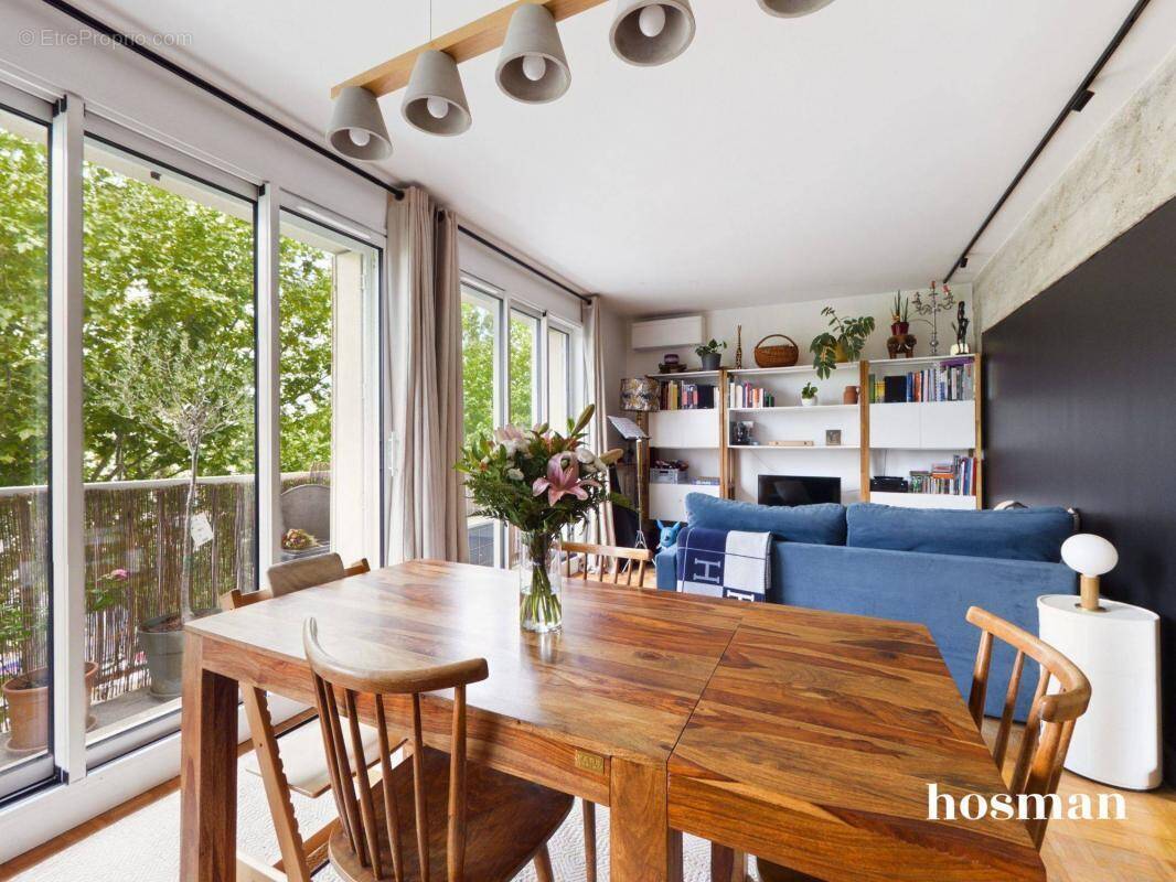 Appartement à PARIS-20E