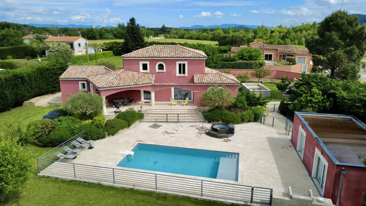Maison à ALLAN
