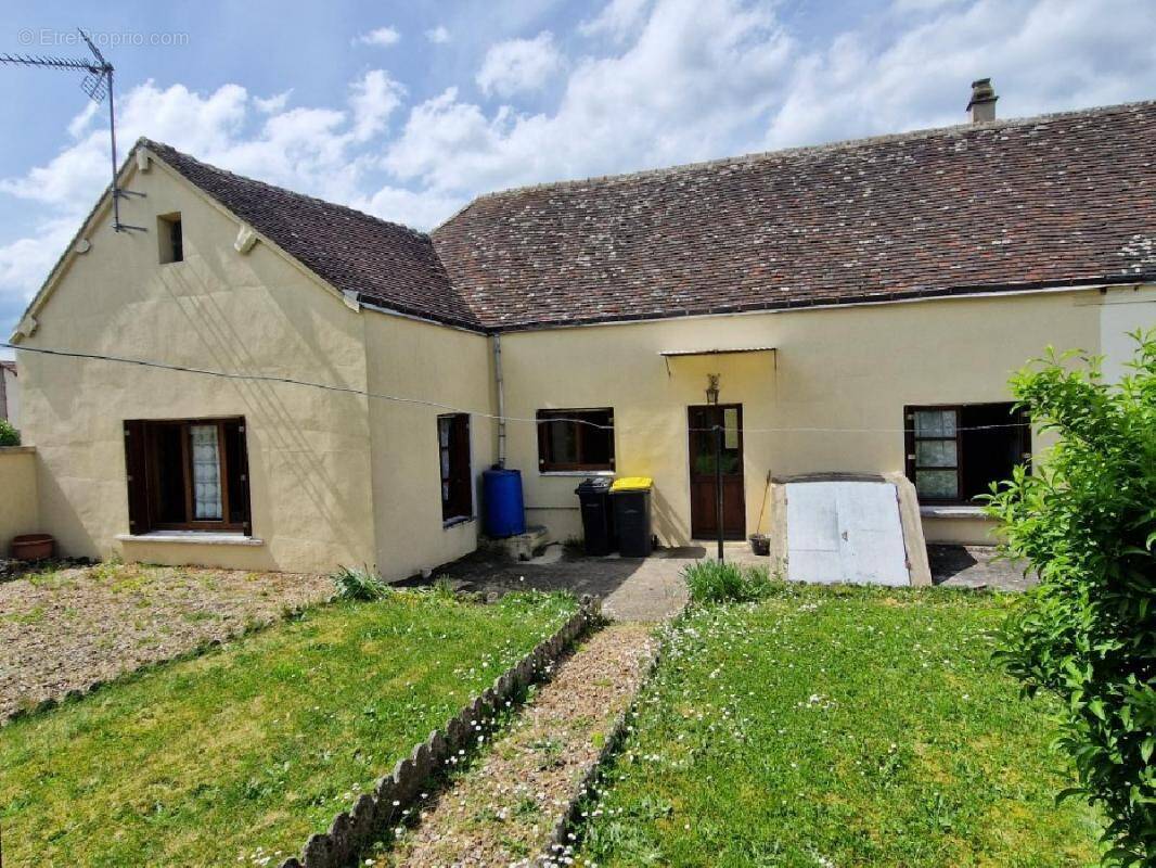 Maison à LA LOUPE