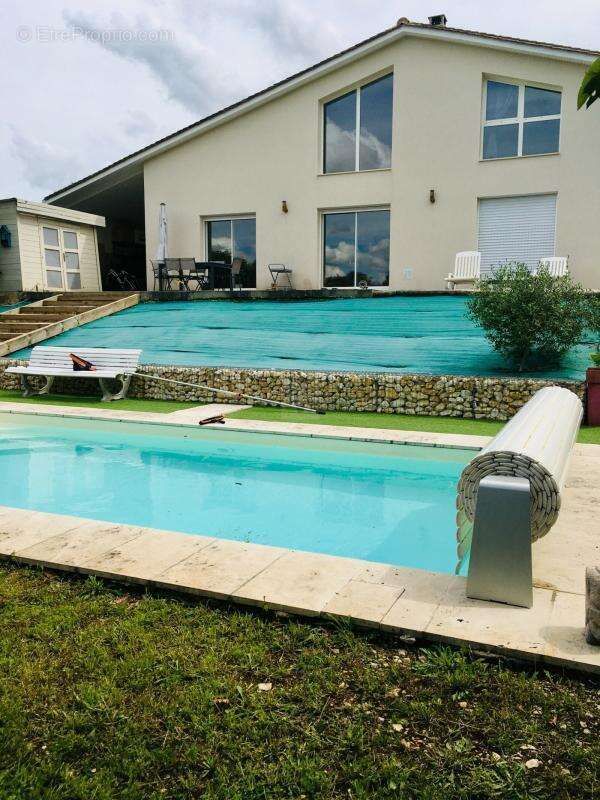 Maison à MORNAC