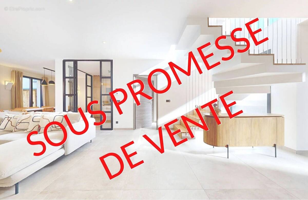 Maison à LA GARENNE-COLOMBES