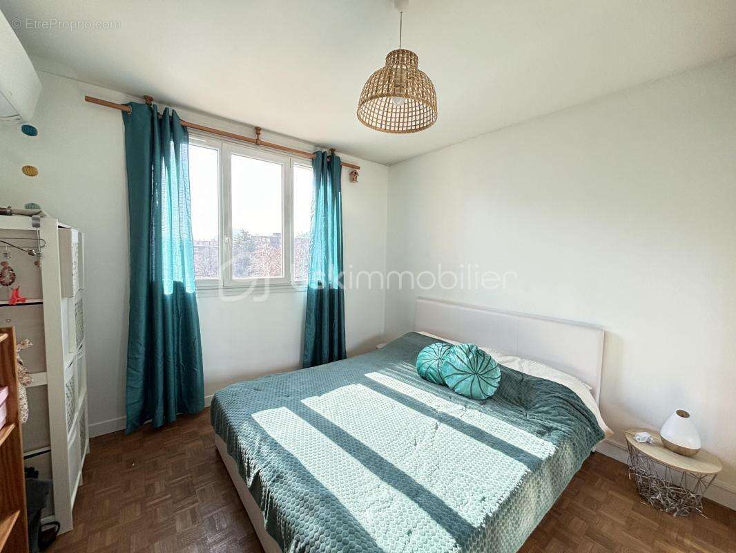 Appartement à SEYSSINET-PARISET