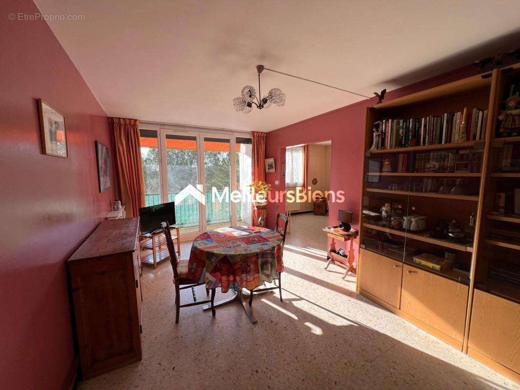 Appartement à NIMES
