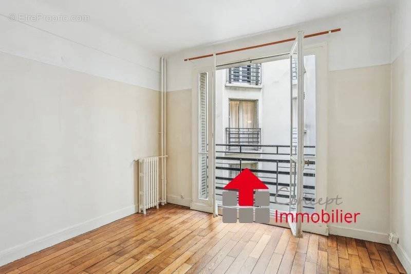 Appartement à PARIS-16E