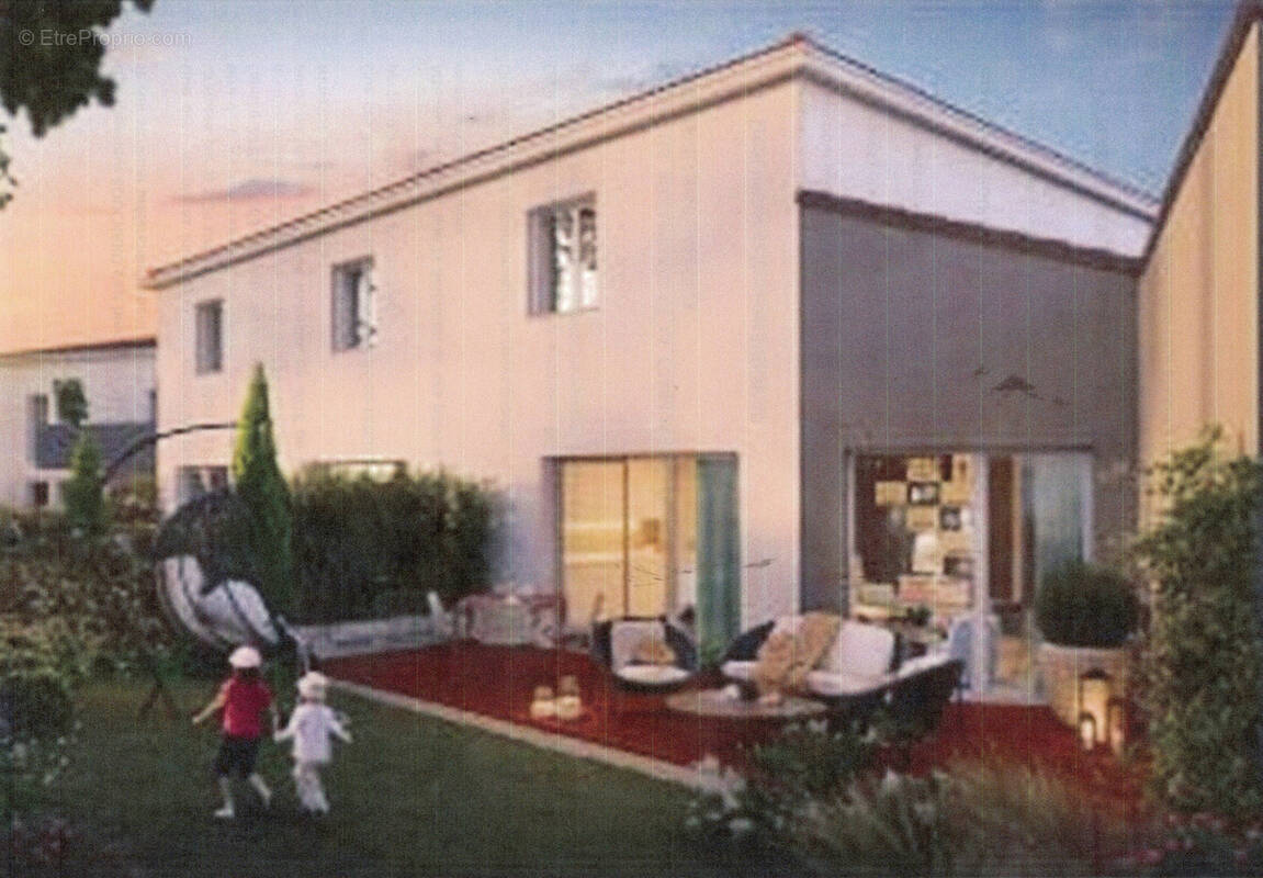 Appartement à VIC-LA-GARDIOLE