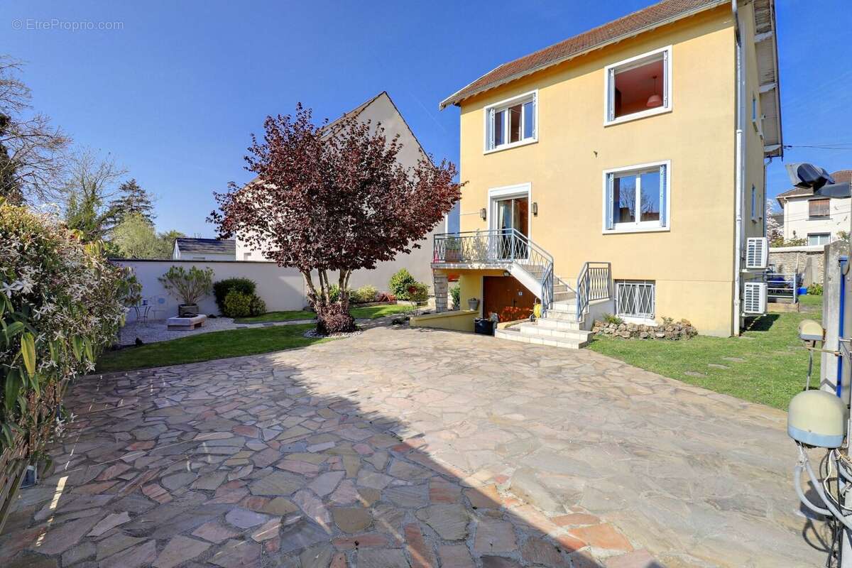 Maison à BESSANCOURT