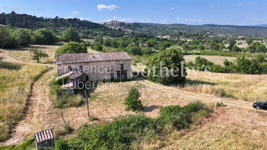 Maison à GORDES