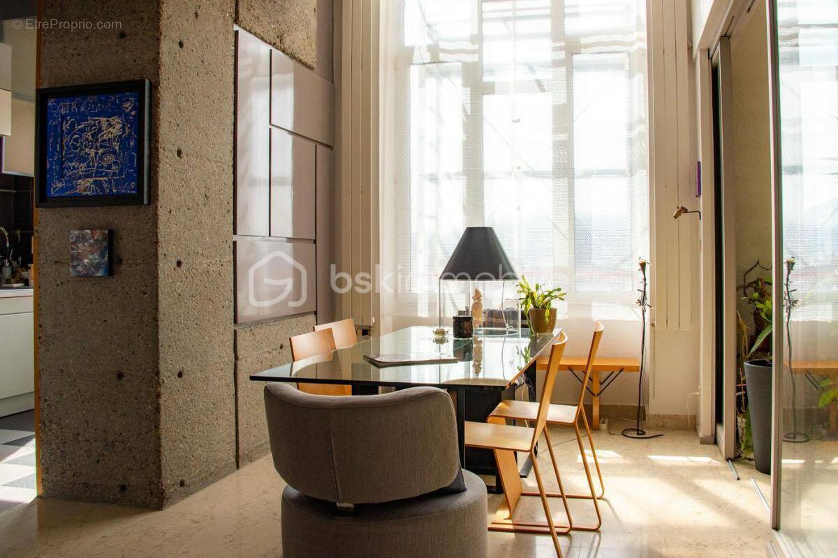 Appartement à SAINT-ETIENNE