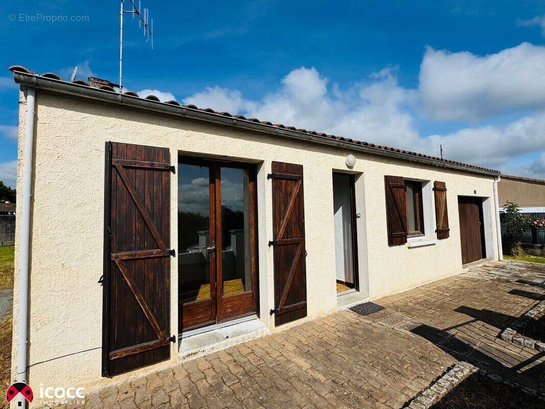 Maison à NESMY