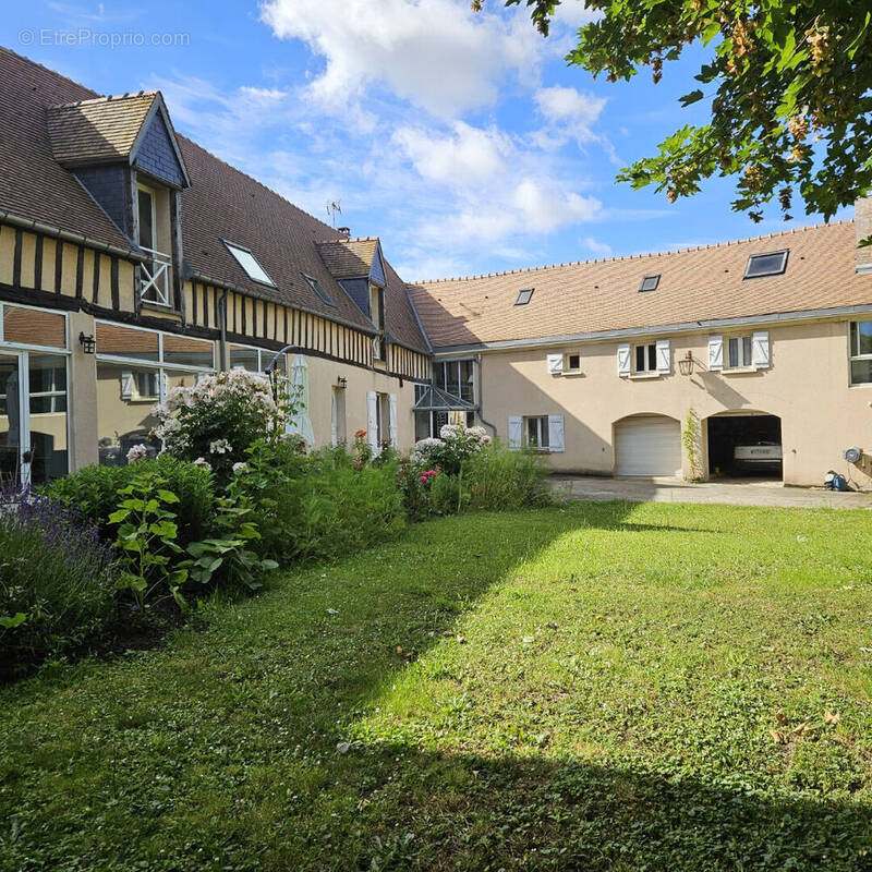 Maison à ATTAINVILLE