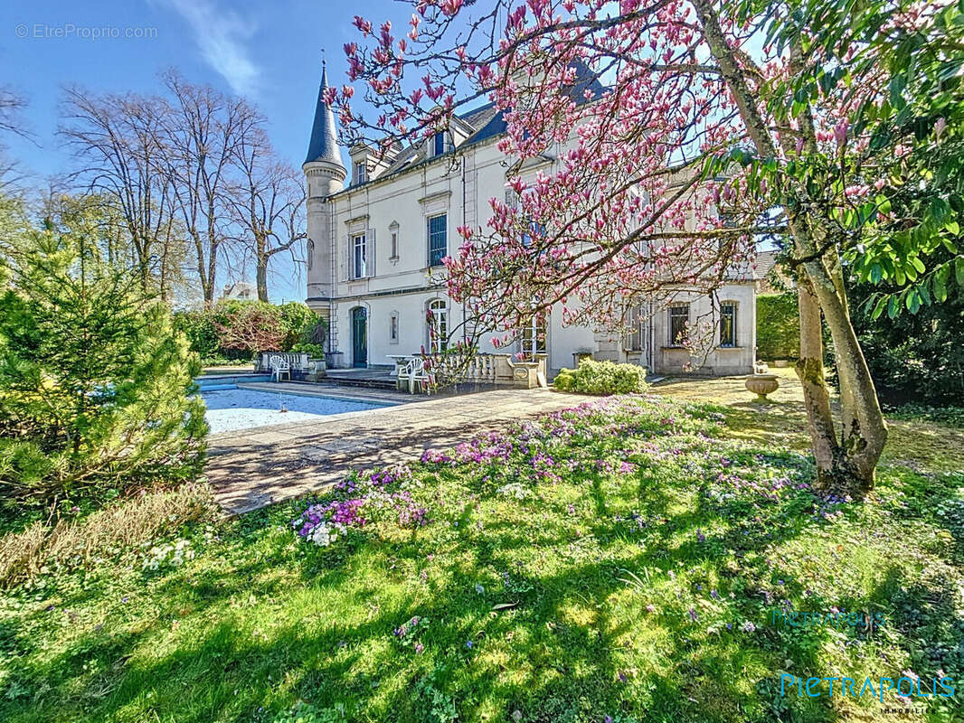 Maison à CHAUMONT