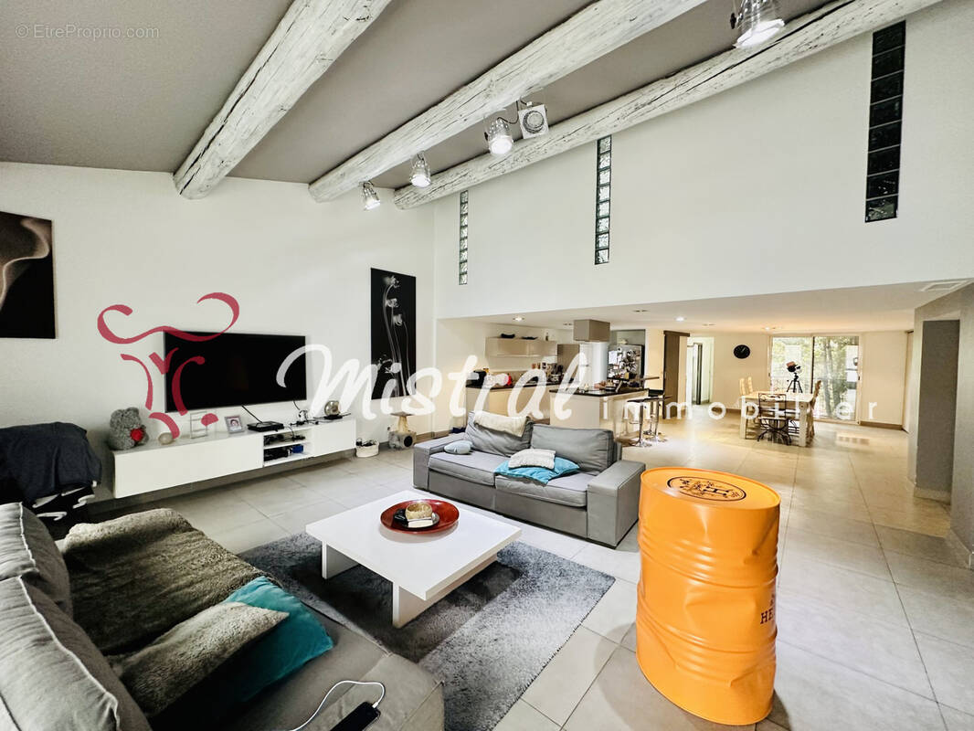 Appartement à AIGUES-MORTES