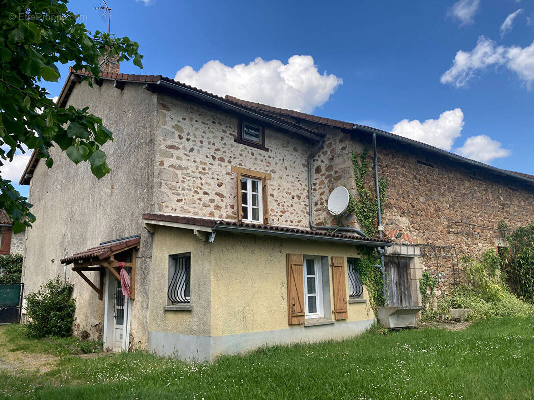 Maison à FEYTIAT