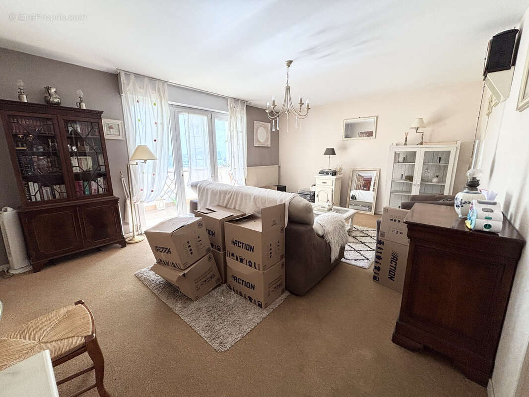 Appartement à LA RICHE