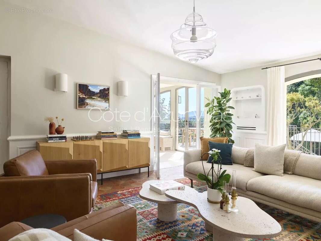 Maison à MOUGINS
