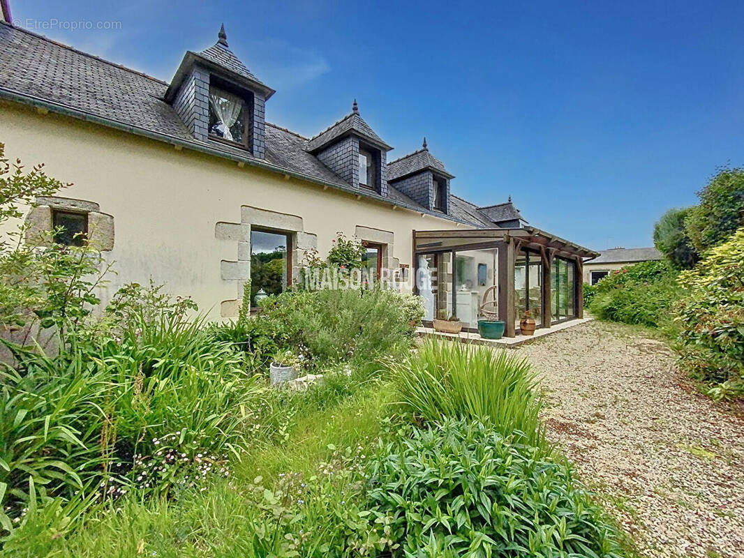 Maison à PLOUEZEC