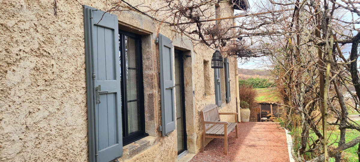 Maison à CELLIEU