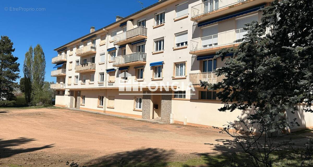Appartement à RIORGES