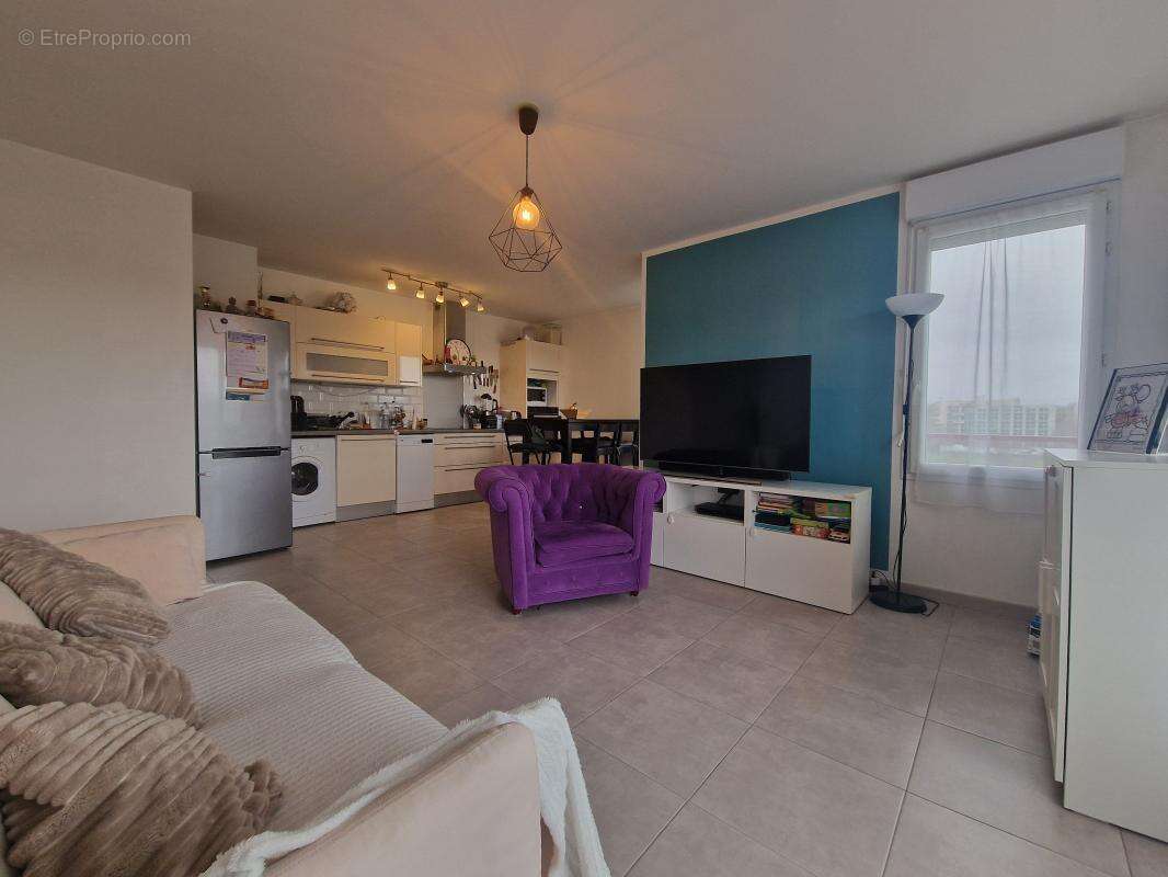 Appartement à LOGNES