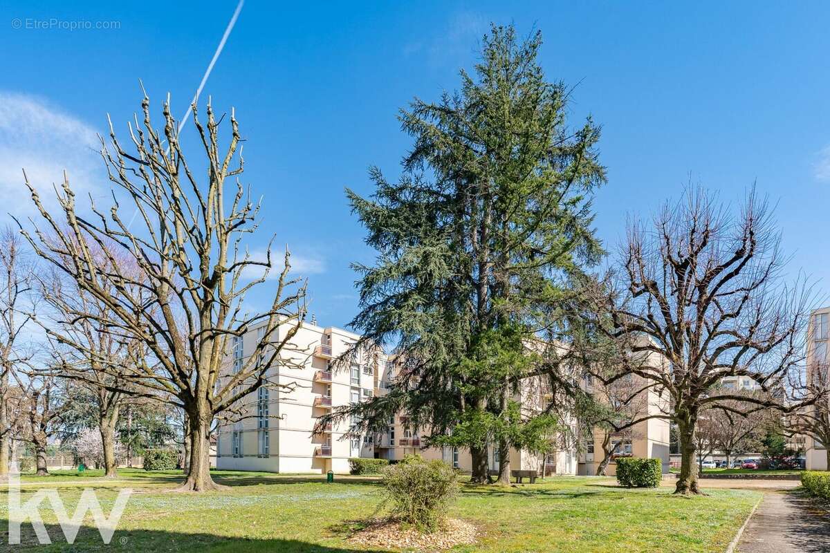 Appartement à LYON-9E
