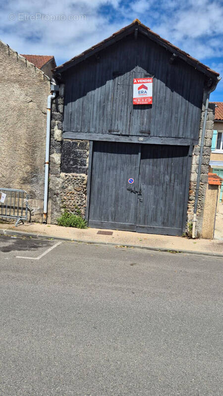 Autre à VIC-EN-BIGORRE