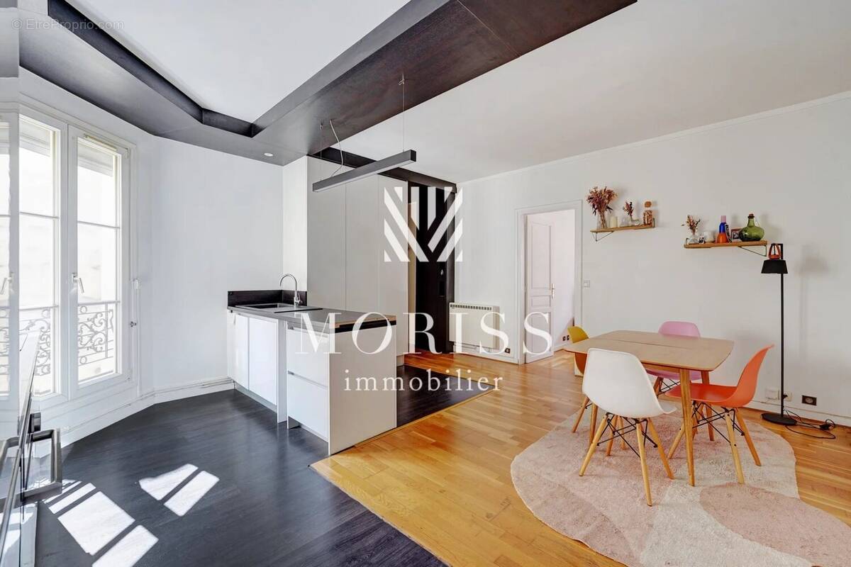 Appartement à PARIS-11E