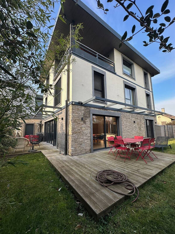 Maison à DIVONNE-LES-BAINS