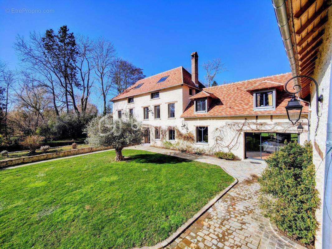 Maison à BERCHERES-SUR-VESGRE