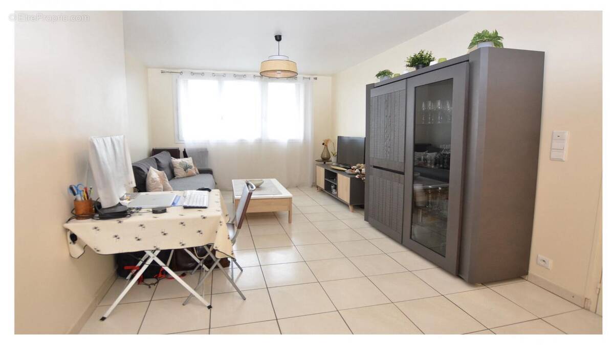 Appartement à MAISONS-ALFORT
