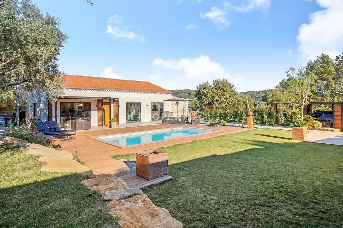 Maison à MOUGINS