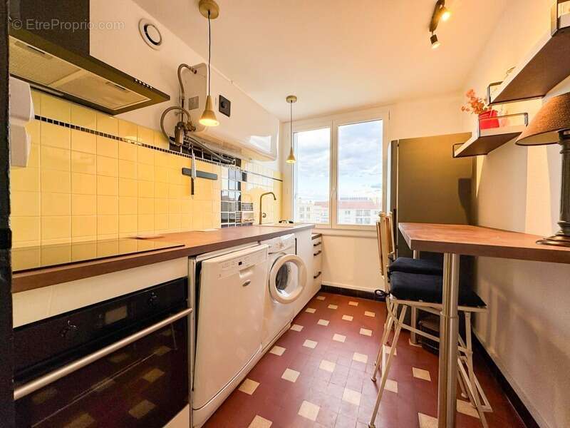 Appartement à LYON-8E