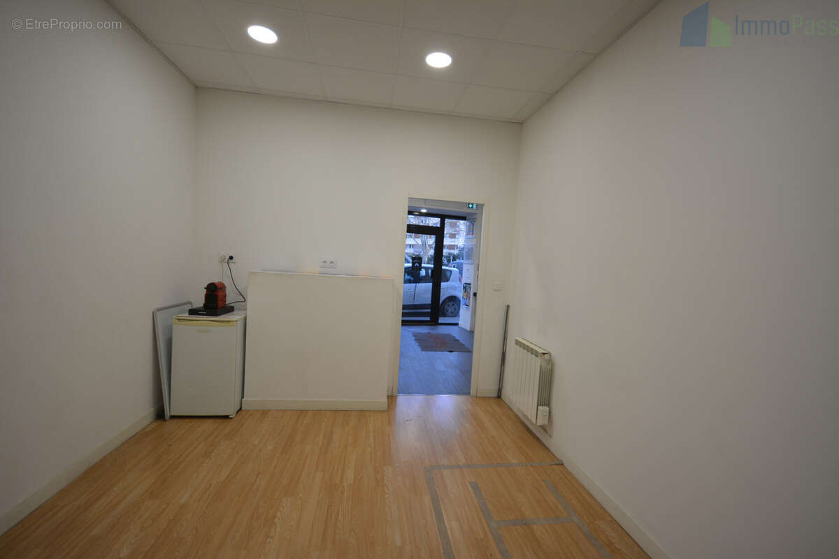 Commerce à LYON-8E