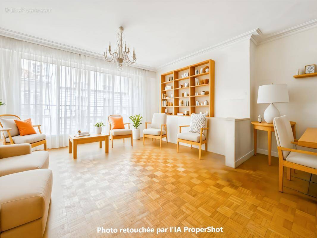 Appartement à PARIS-15E