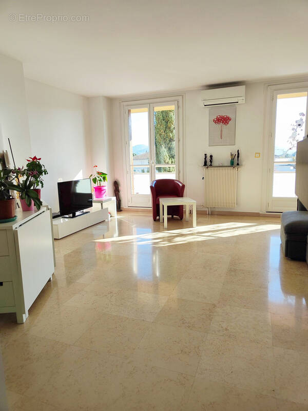 Appartement à MARSEILLE-12E