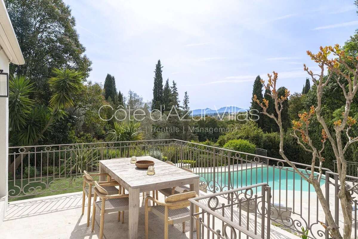 Maison à MOUGINS