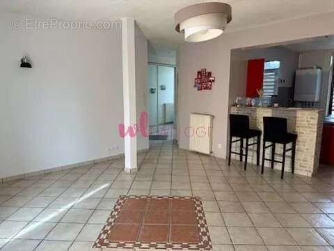 Appartement à SAINT-PAUL-EN-JAREZ