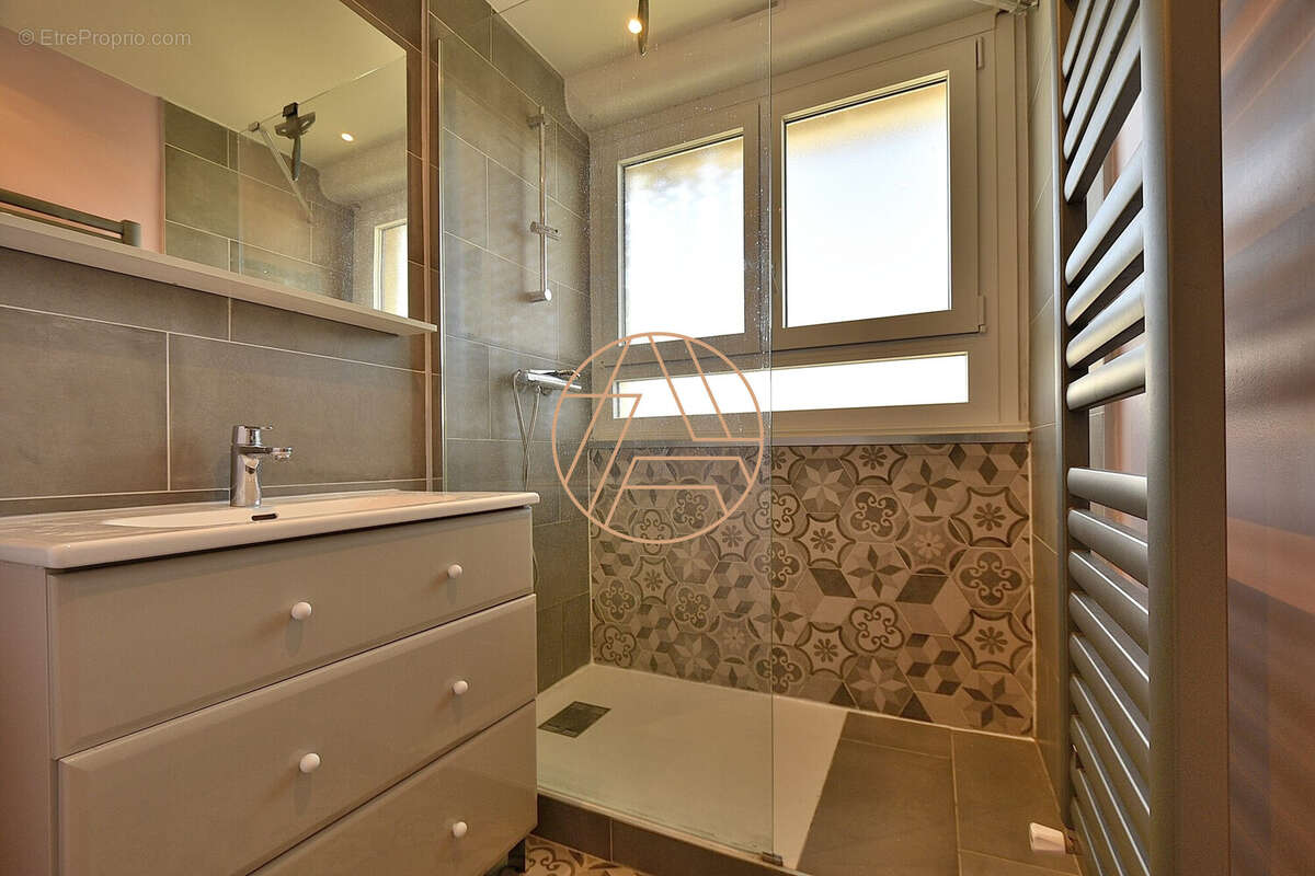 Appartement à SAINT-MAUR-DES-FOSSES