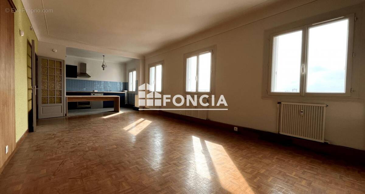 Appartement à NIMES
