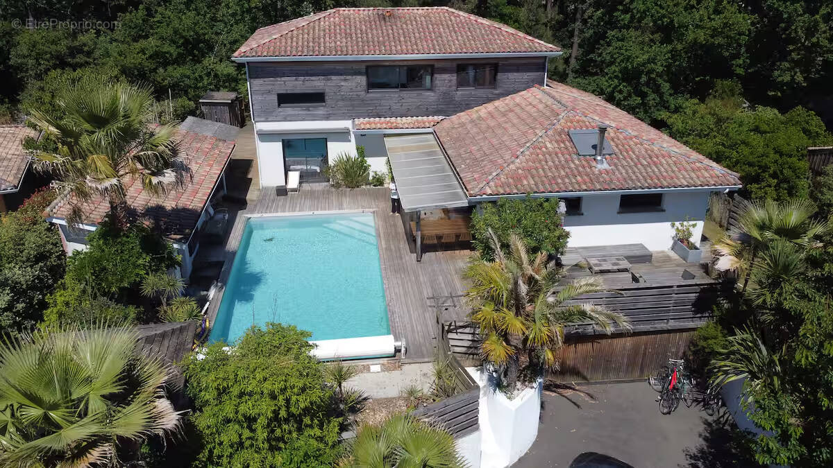 Maison à LACANAU