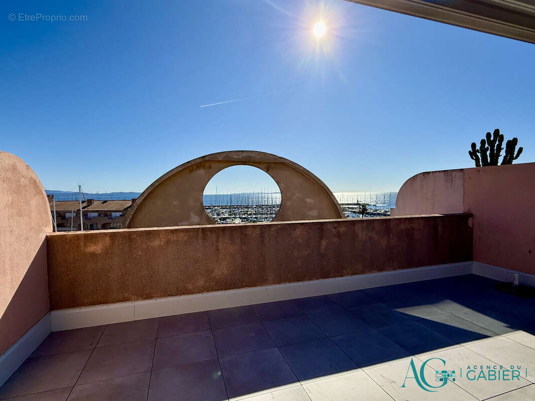 Appartement à HYERES