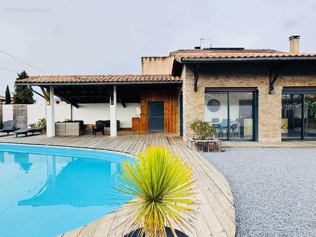 Maison à GUJAN-MESTRAS