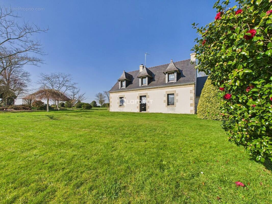 Maison à GOUESNACH