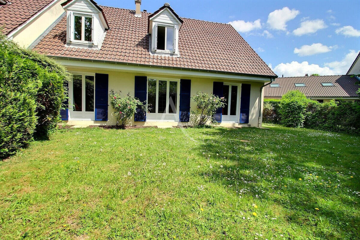 Maison à MAUREPAS
