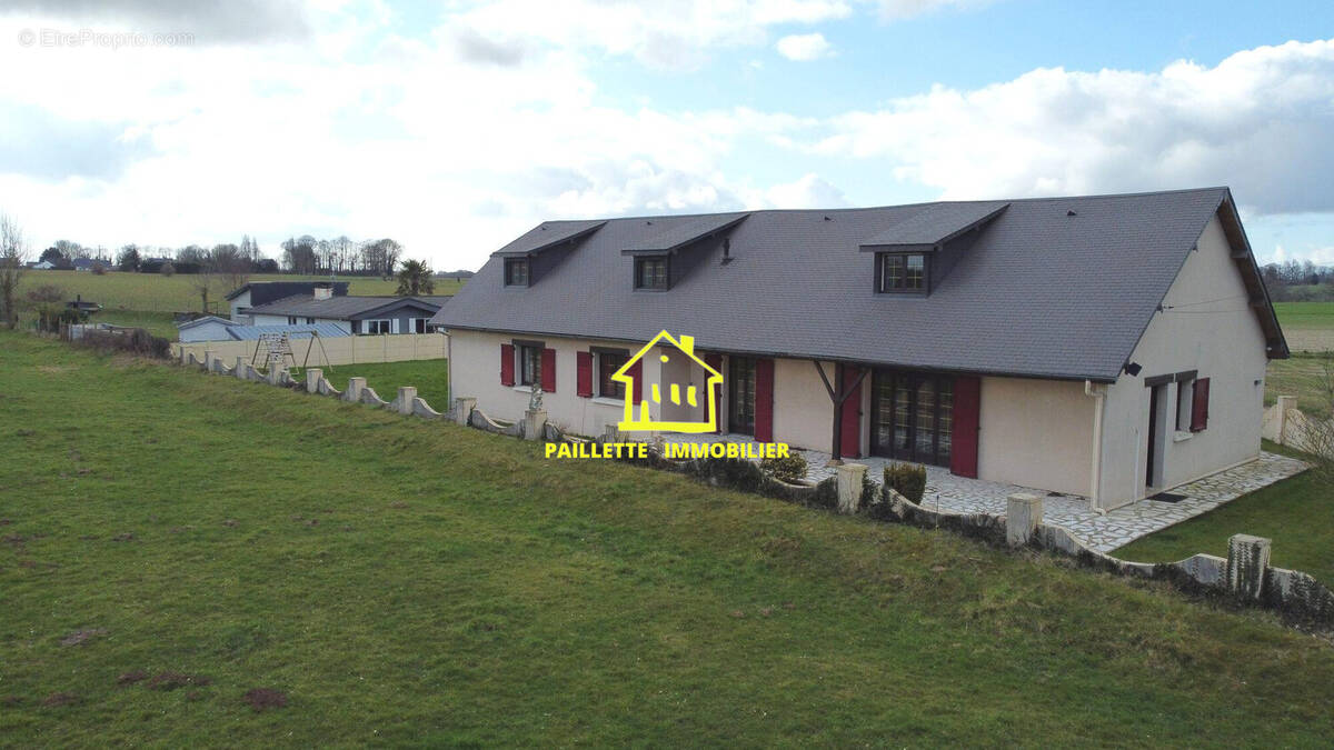 Maison à SAINT-ROMAIN-DE-COLBOSC