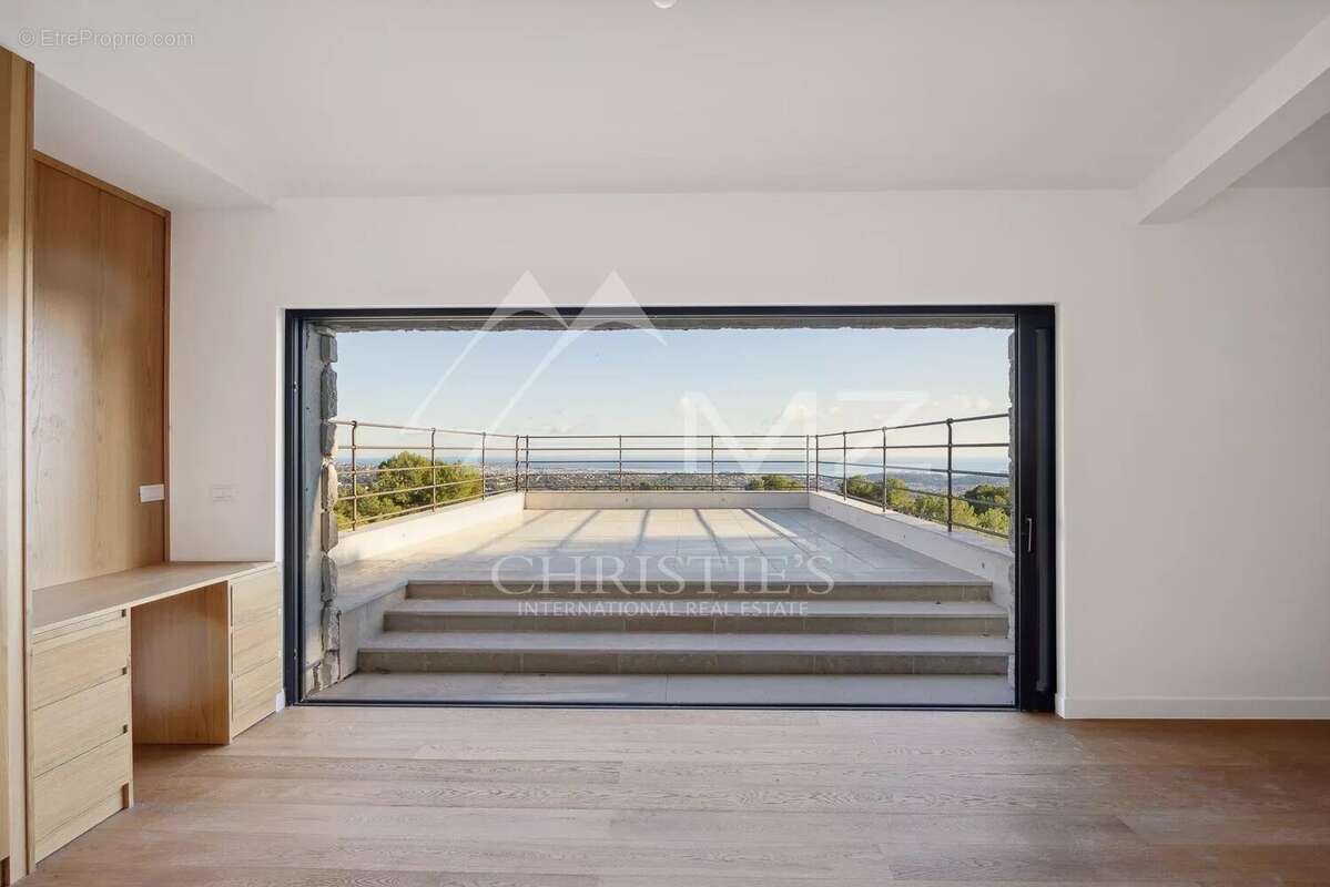 Maison à LA COLLE-SUR-LOUP