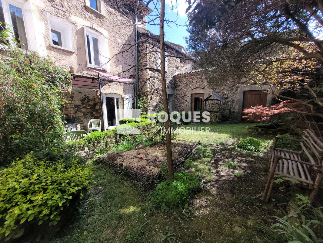 Maison à LE POUJOL-SUR-ORB
