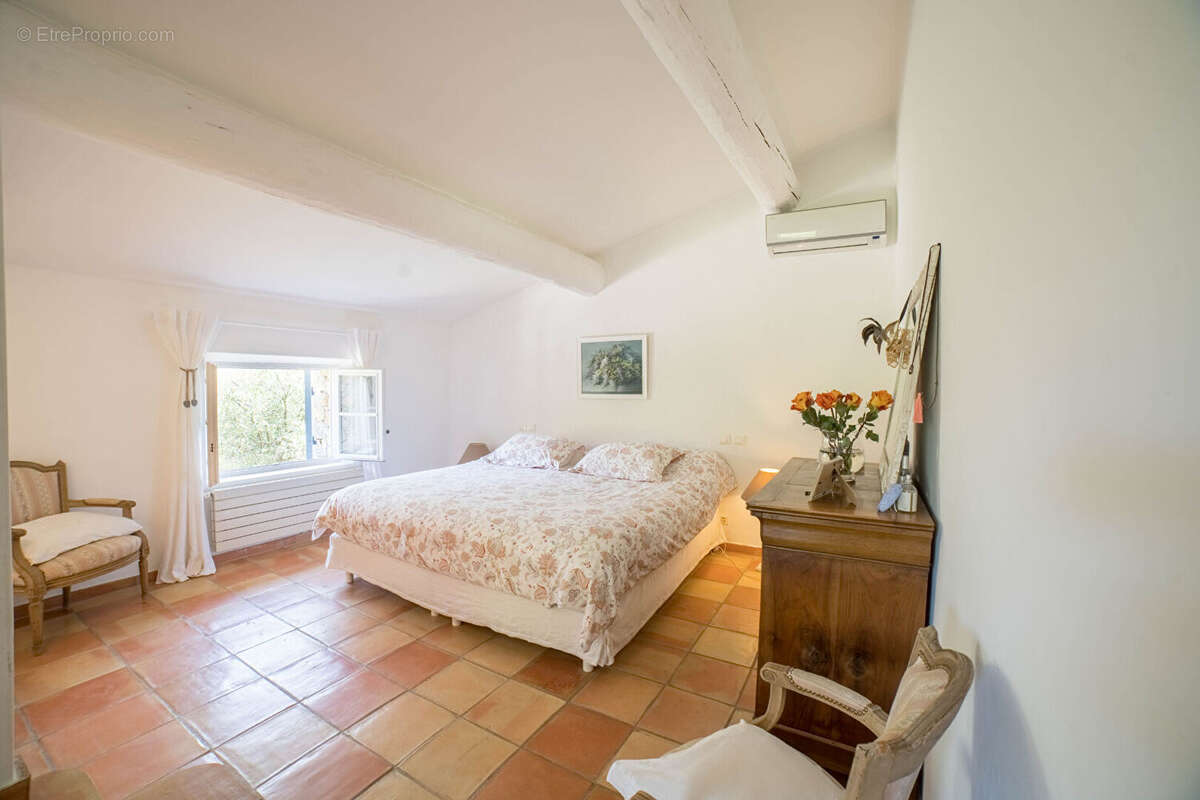 Maison à LORGUES